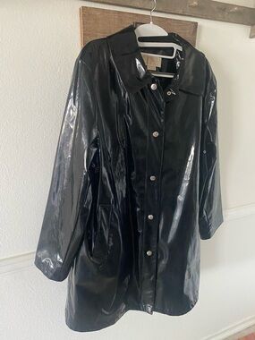 MICHAEL Michael Kors 😎 Patent Leather Raincoat Black Sz XL
